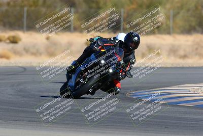 media/Jan-09-2022-SoCal Trackdays (Sun) [[2b1fec8404]]/Turn 6 (1035am)/